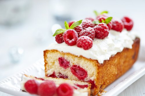 Comment éviter que les fruits tombent au fond de votre gâteau